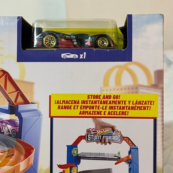 Hot Wheels City Stunt Garage Ghost Garage Car Wash Set - Picture 4 of 12